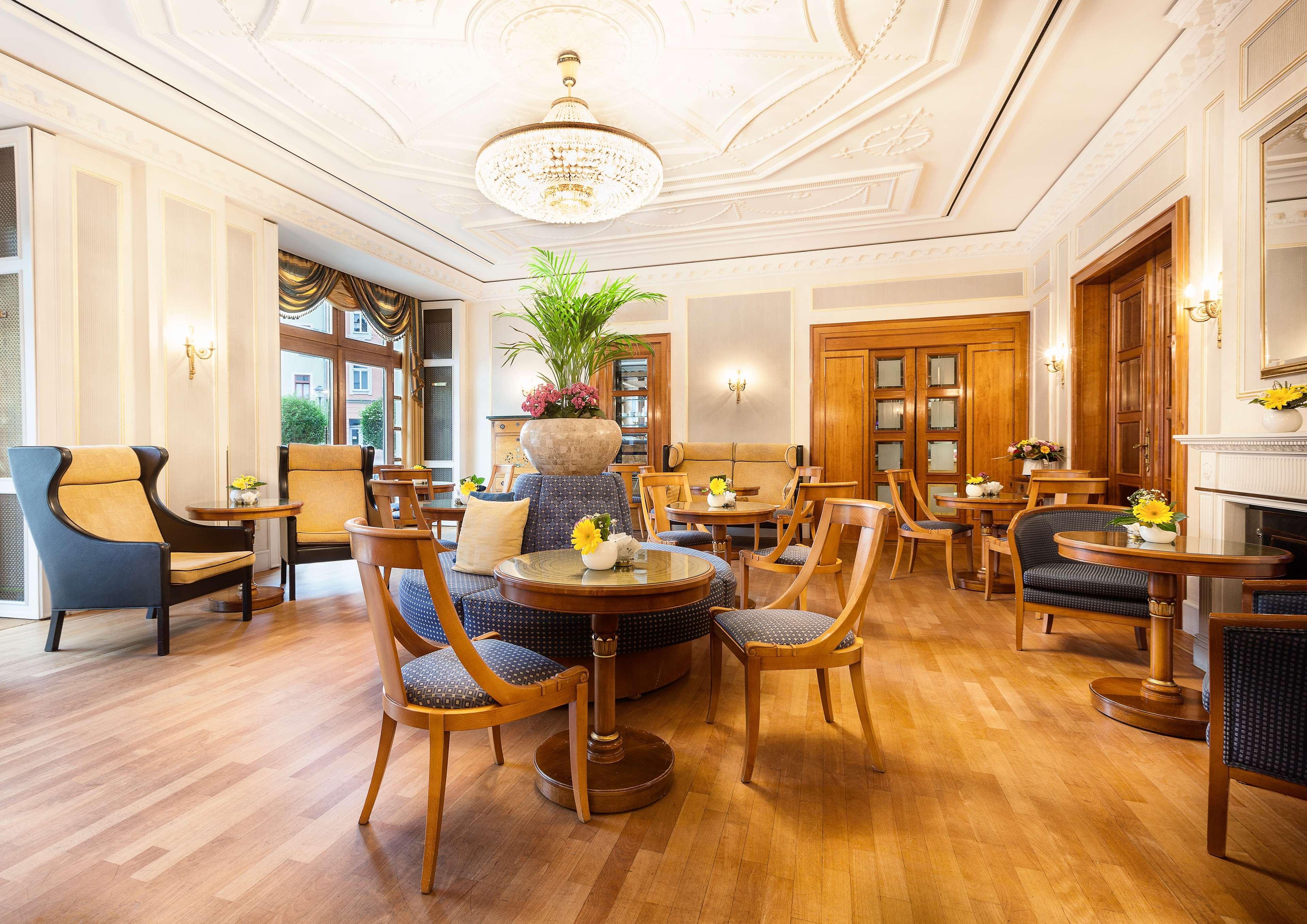 Hotel Western Premier Grand Russischer Hof 4*