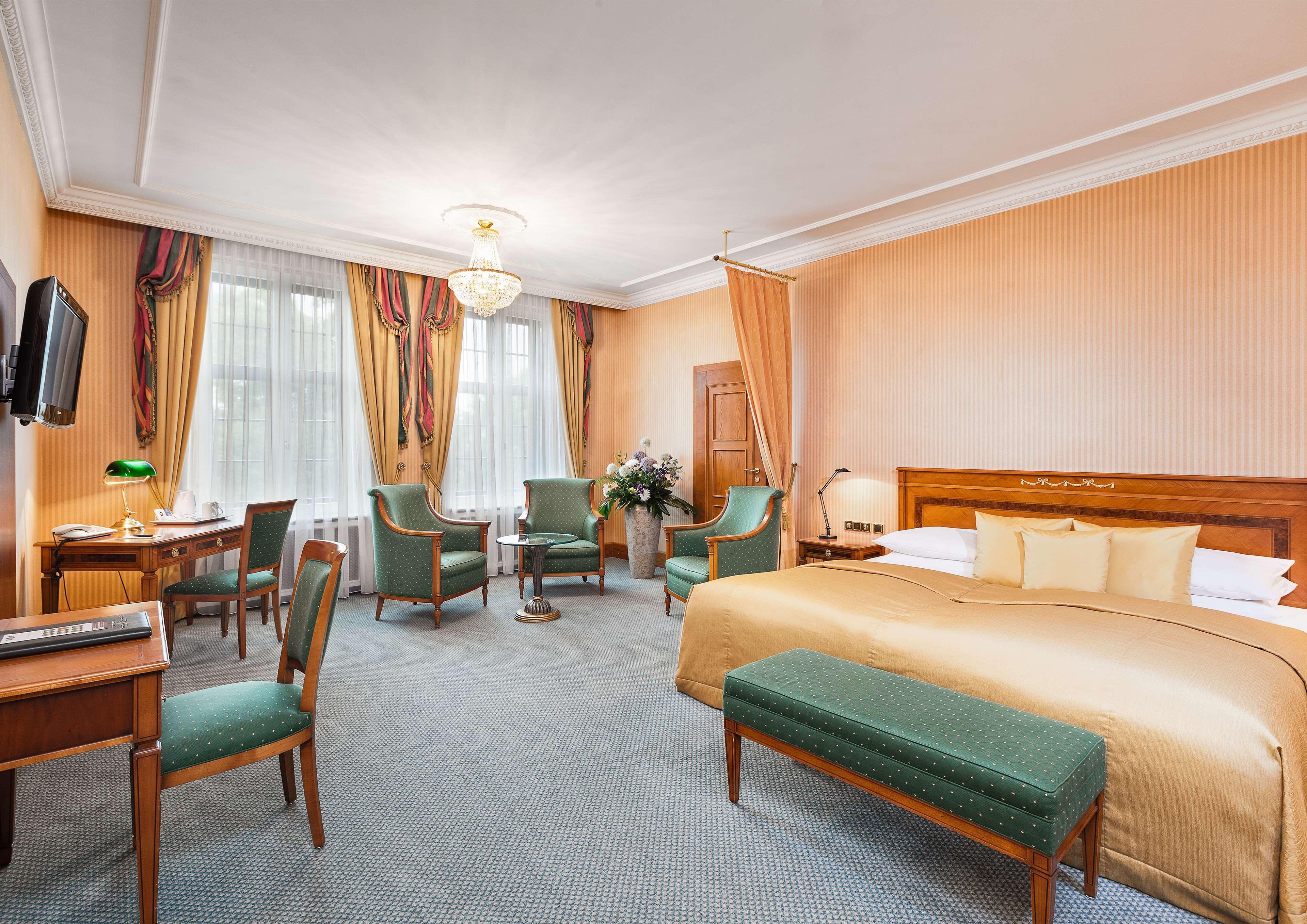 Western Premier Grand Russischer Hof