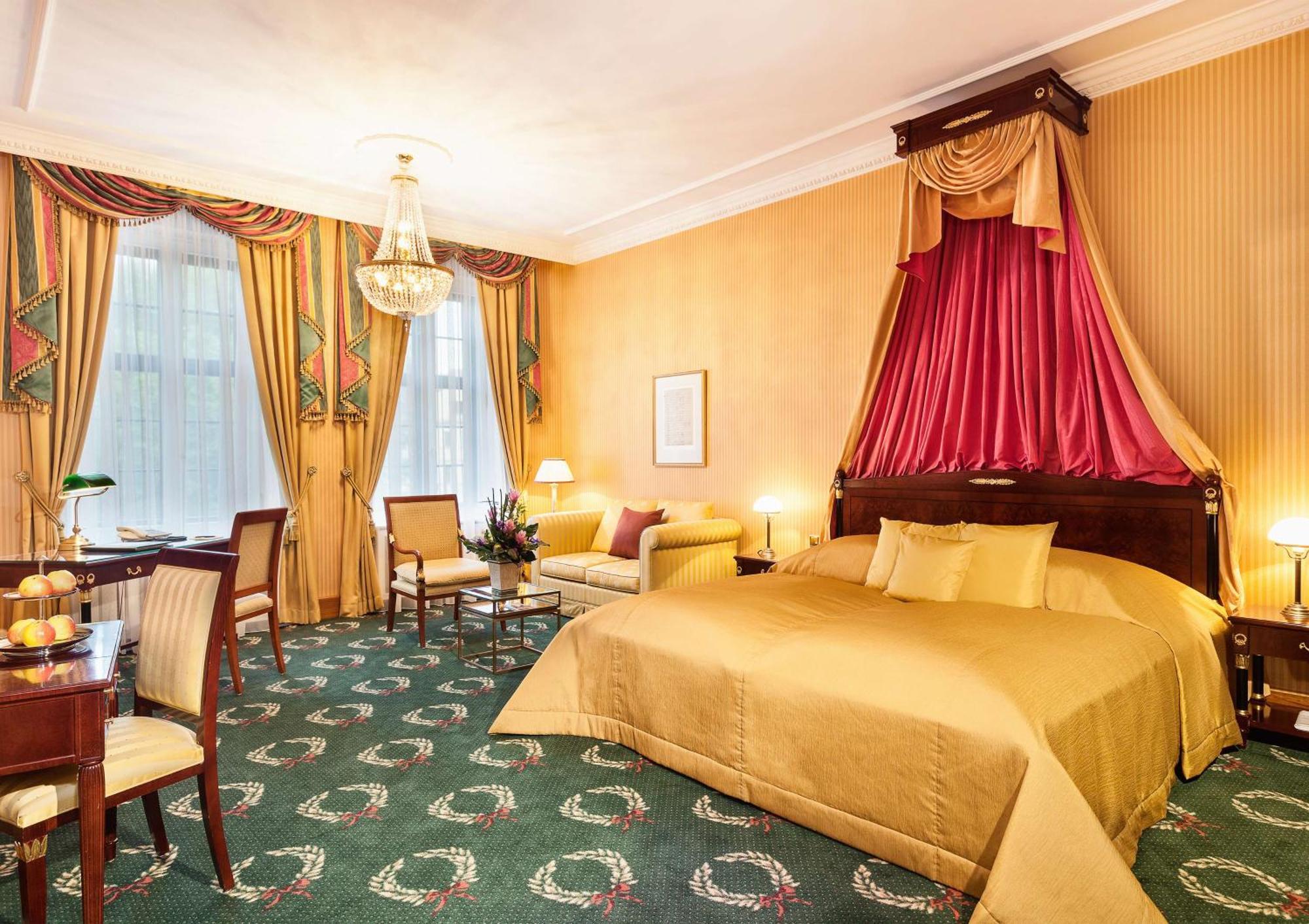 Western Premier Grand Russischer Hof Hotel