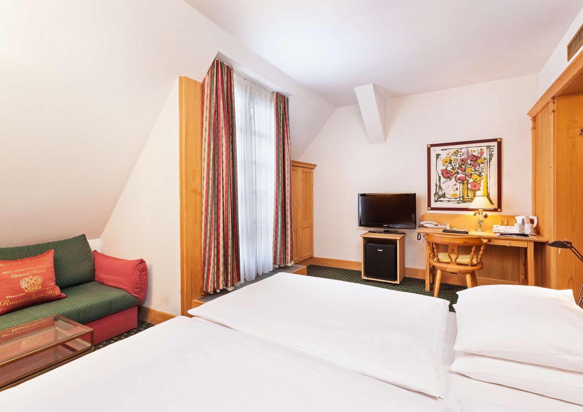 Western Premier Grand Russischer Hof Hotel 4*